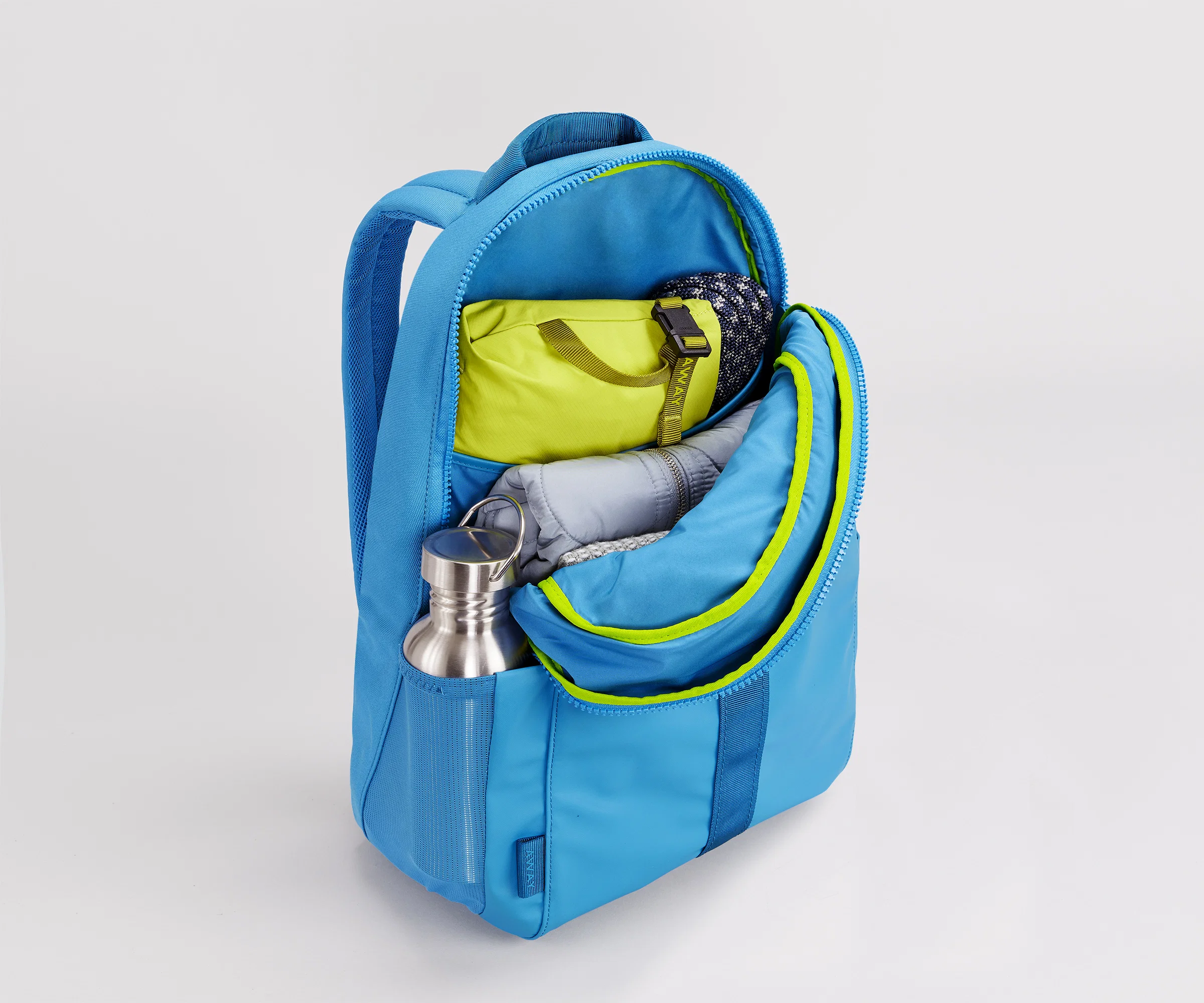 Active Backpack 26L in Vivid Blue - Image 3