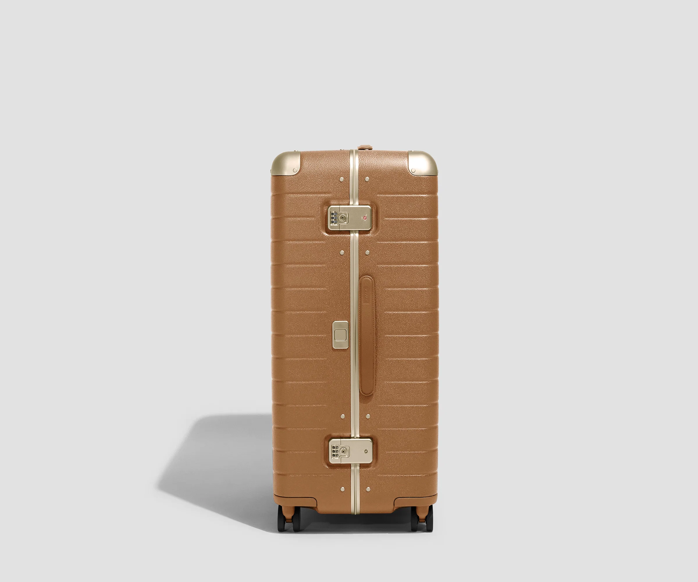 The Aluminum Edge Large in Cognac Brown - Image 3