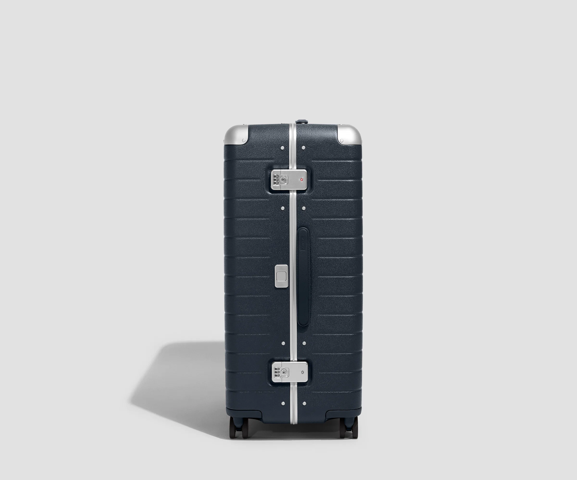 The Aluminum Edge Large in Navy Blue - Image 3