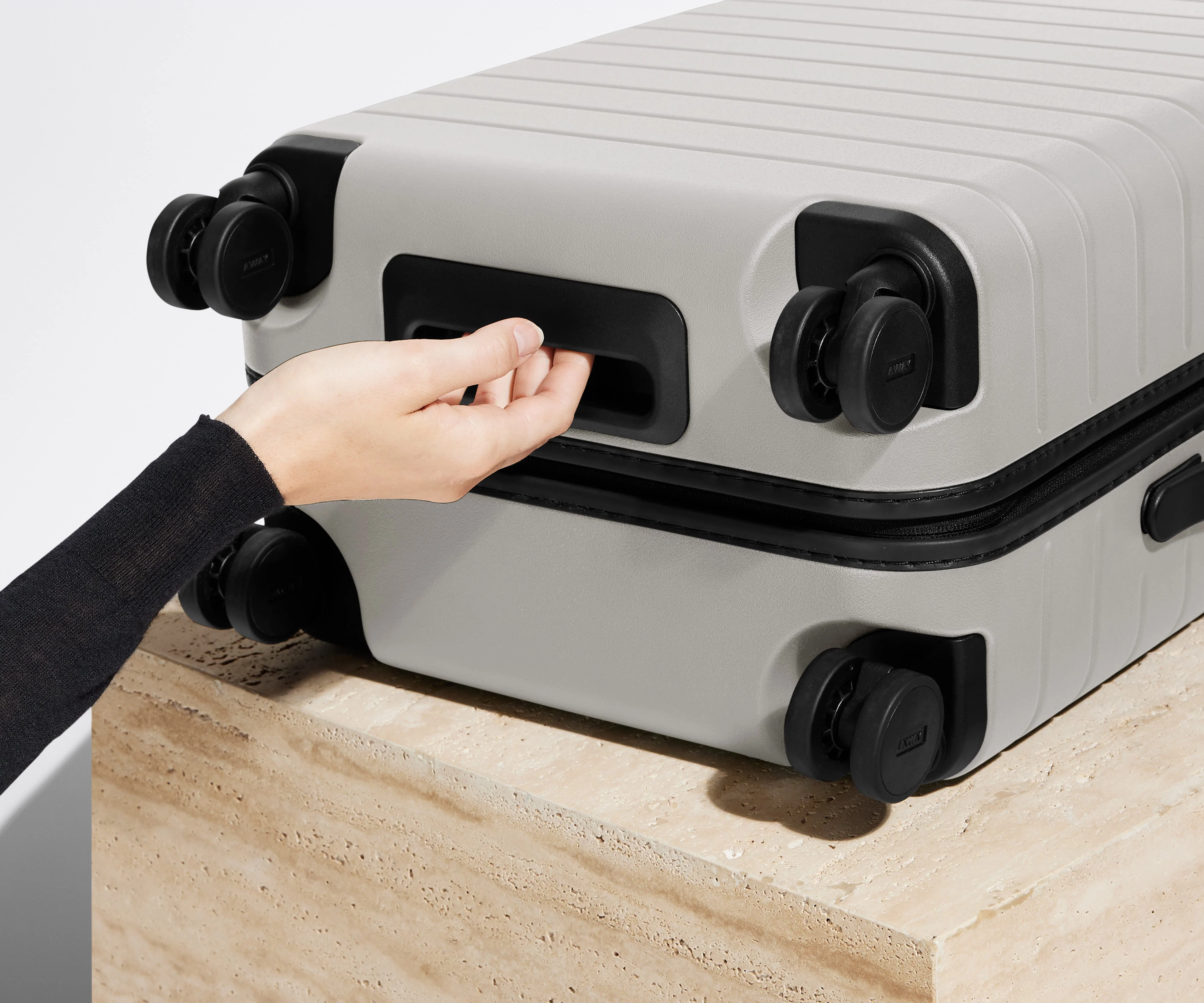 The Bigger Carry-On in Cloud Gray - Image 5
