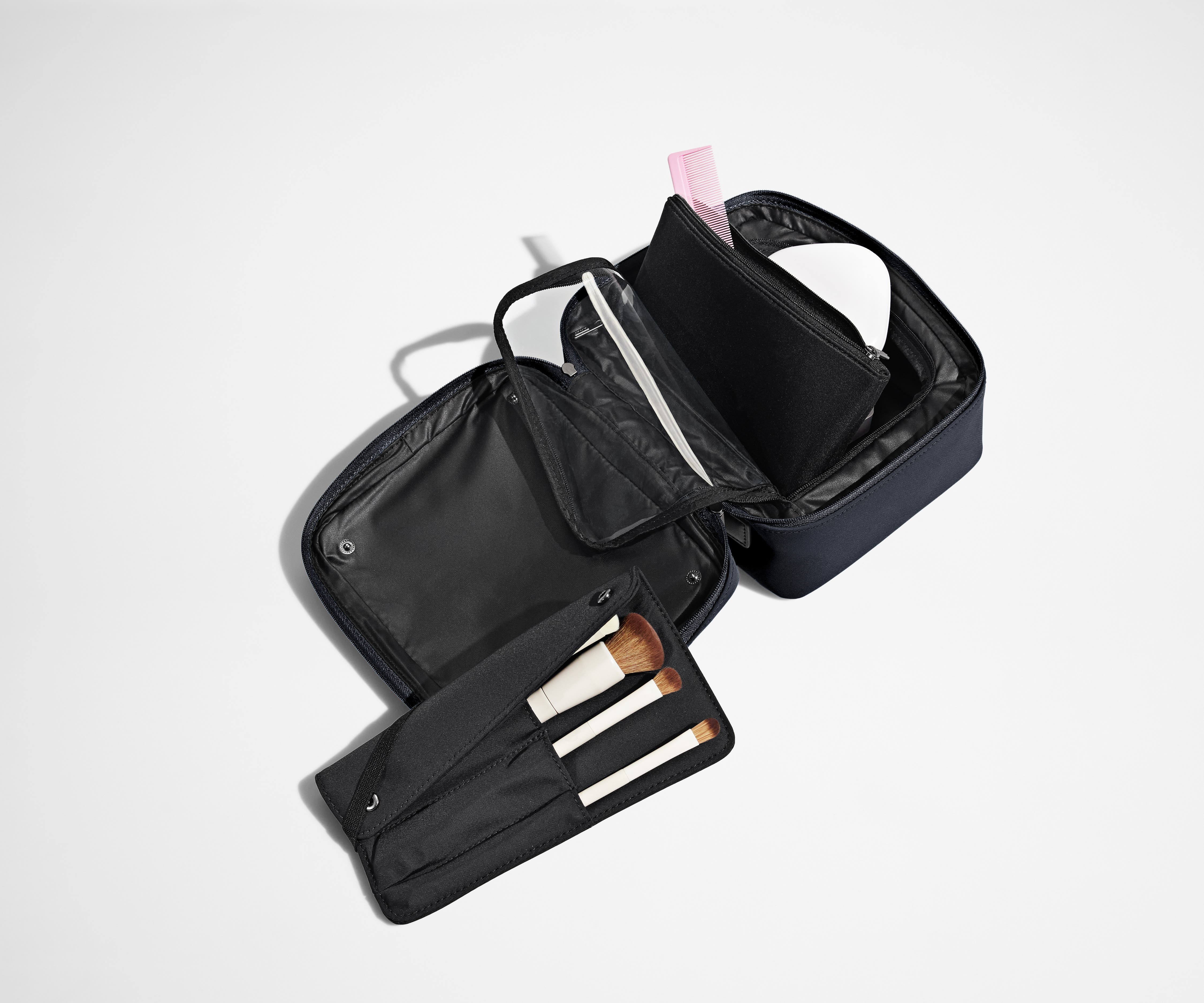 The Cosmetics Bag in Navy Blue - Image 4
