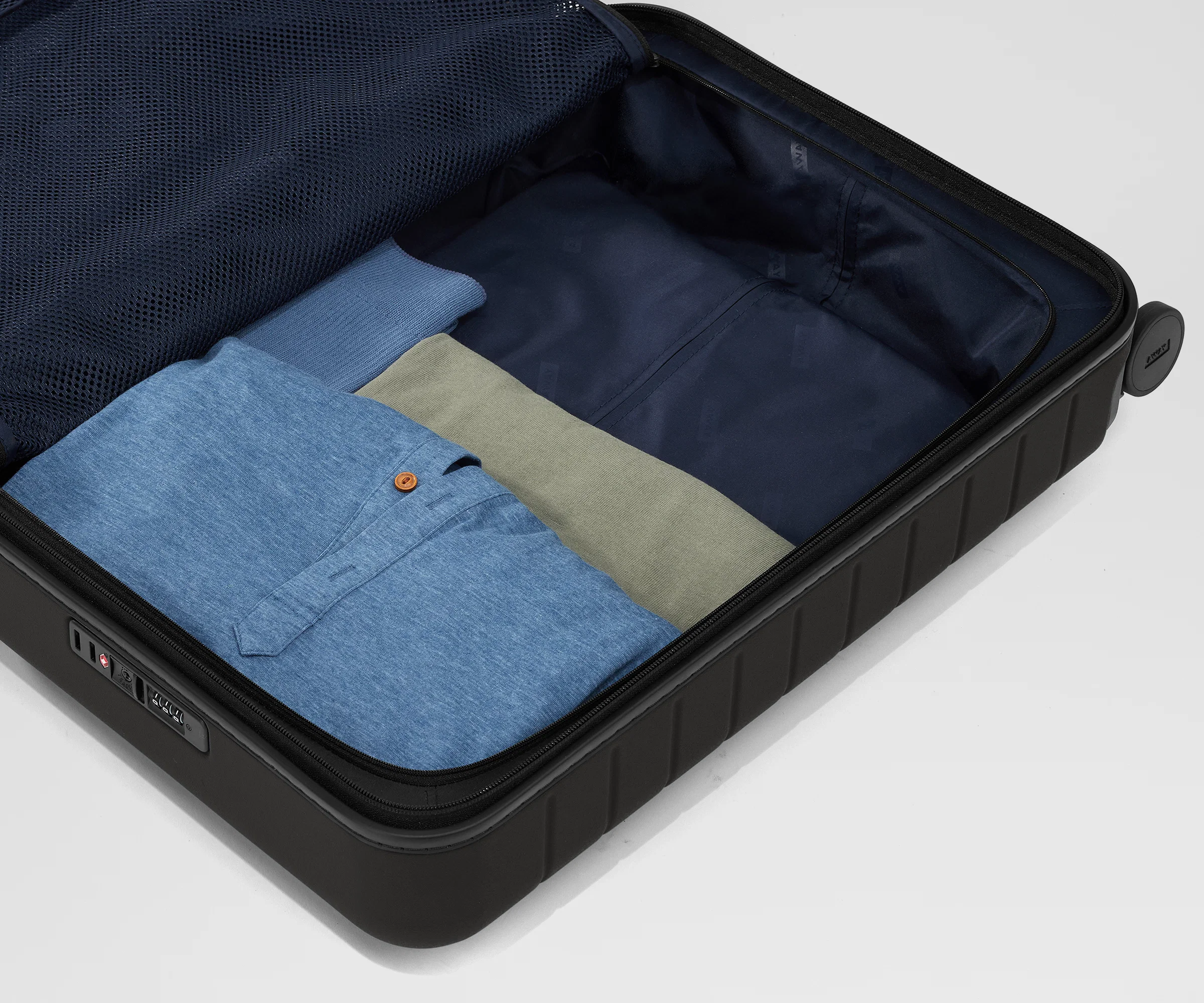 The Executive Carry-On in Jet Black - Image 9