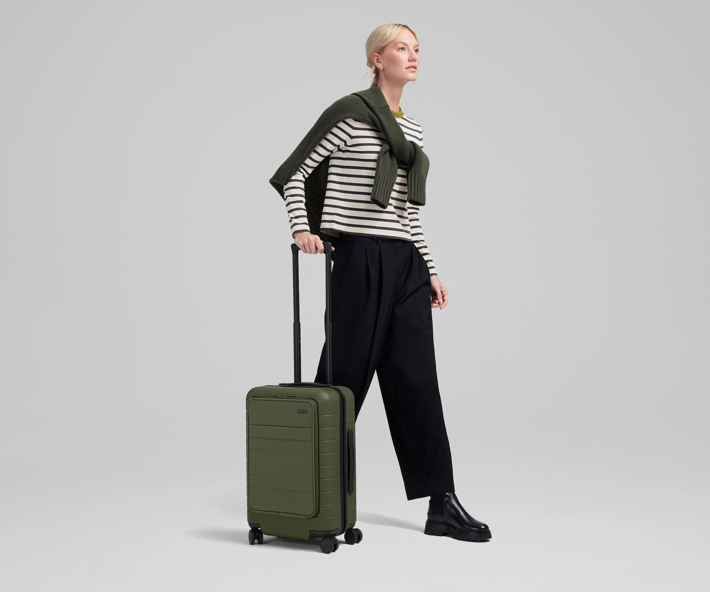 The Executive Carry-On in Olive Green - Image 4