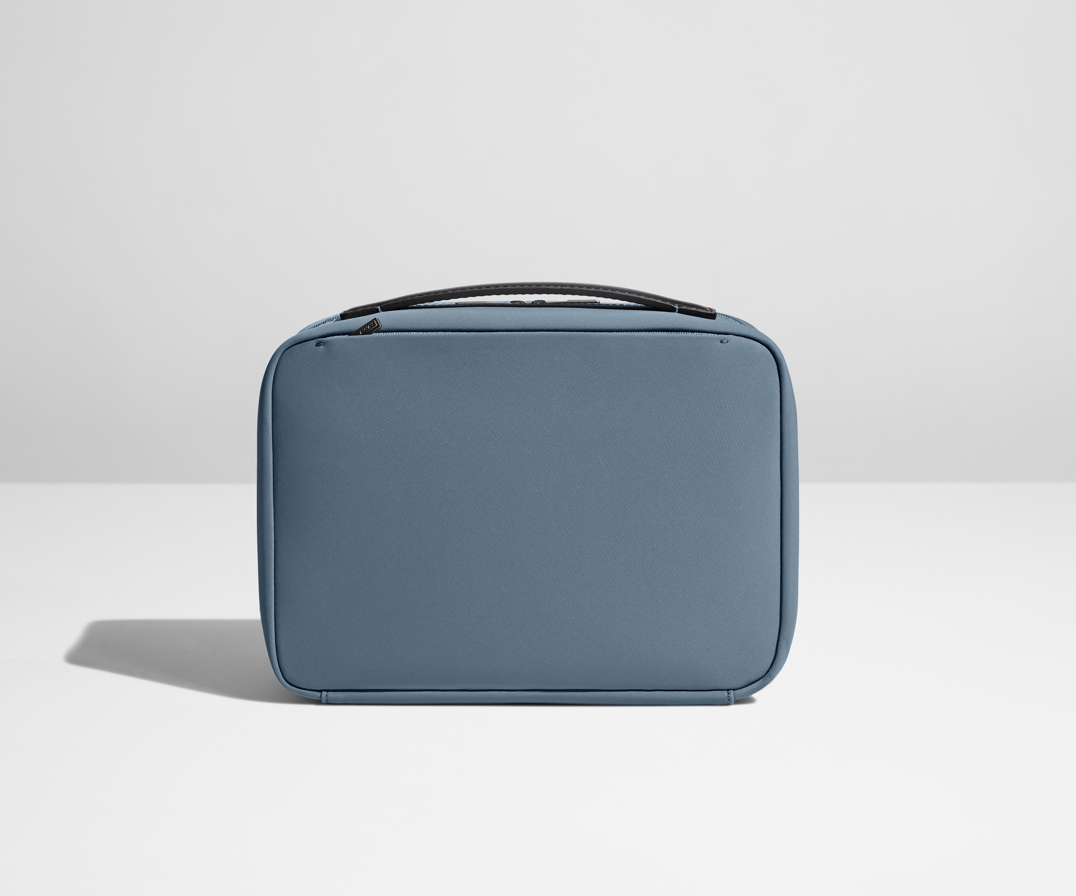 The Hanging Toiletry Bag in Coast Blue - Image 2