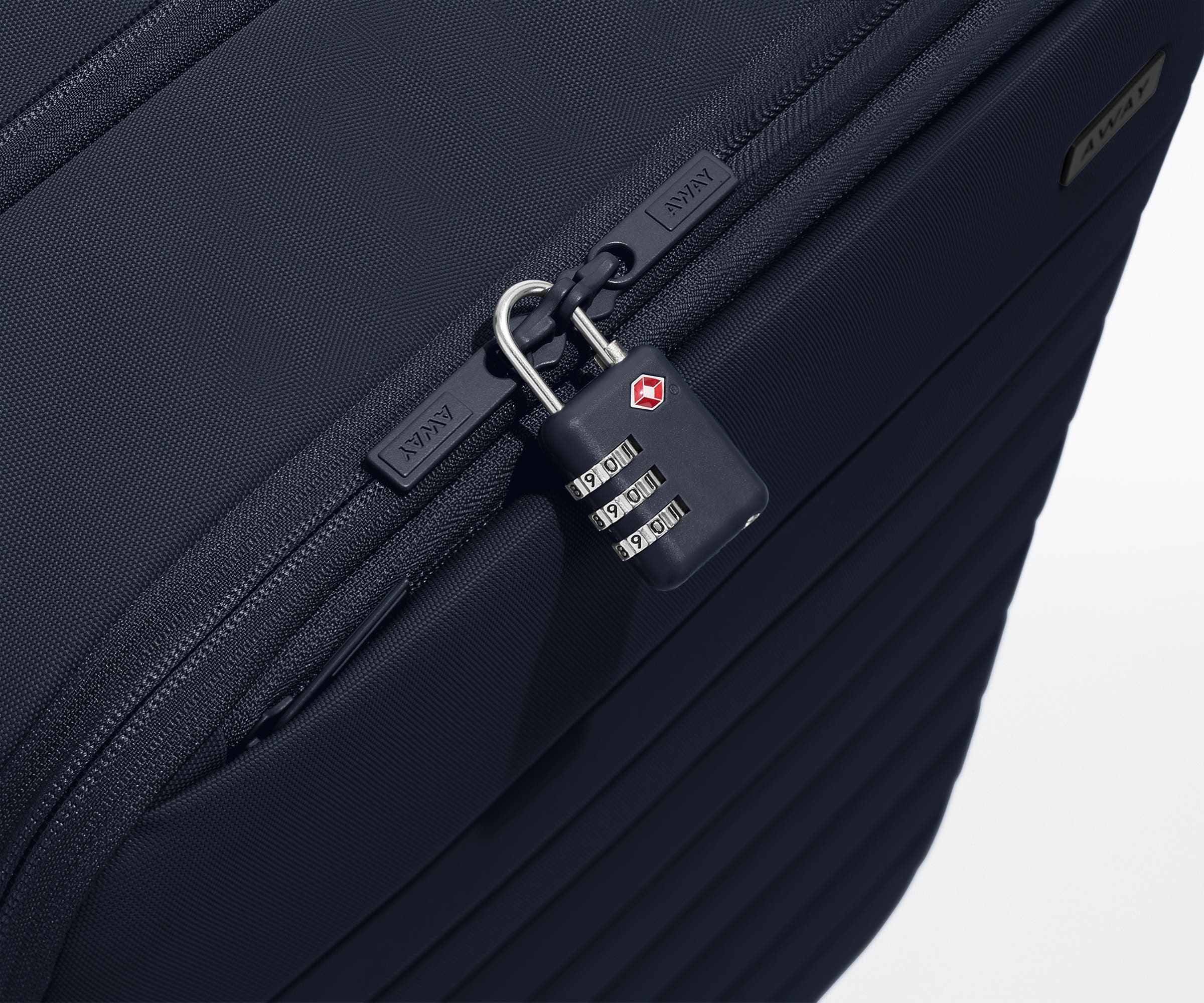 Softside Large in Navy Blue - Image 10