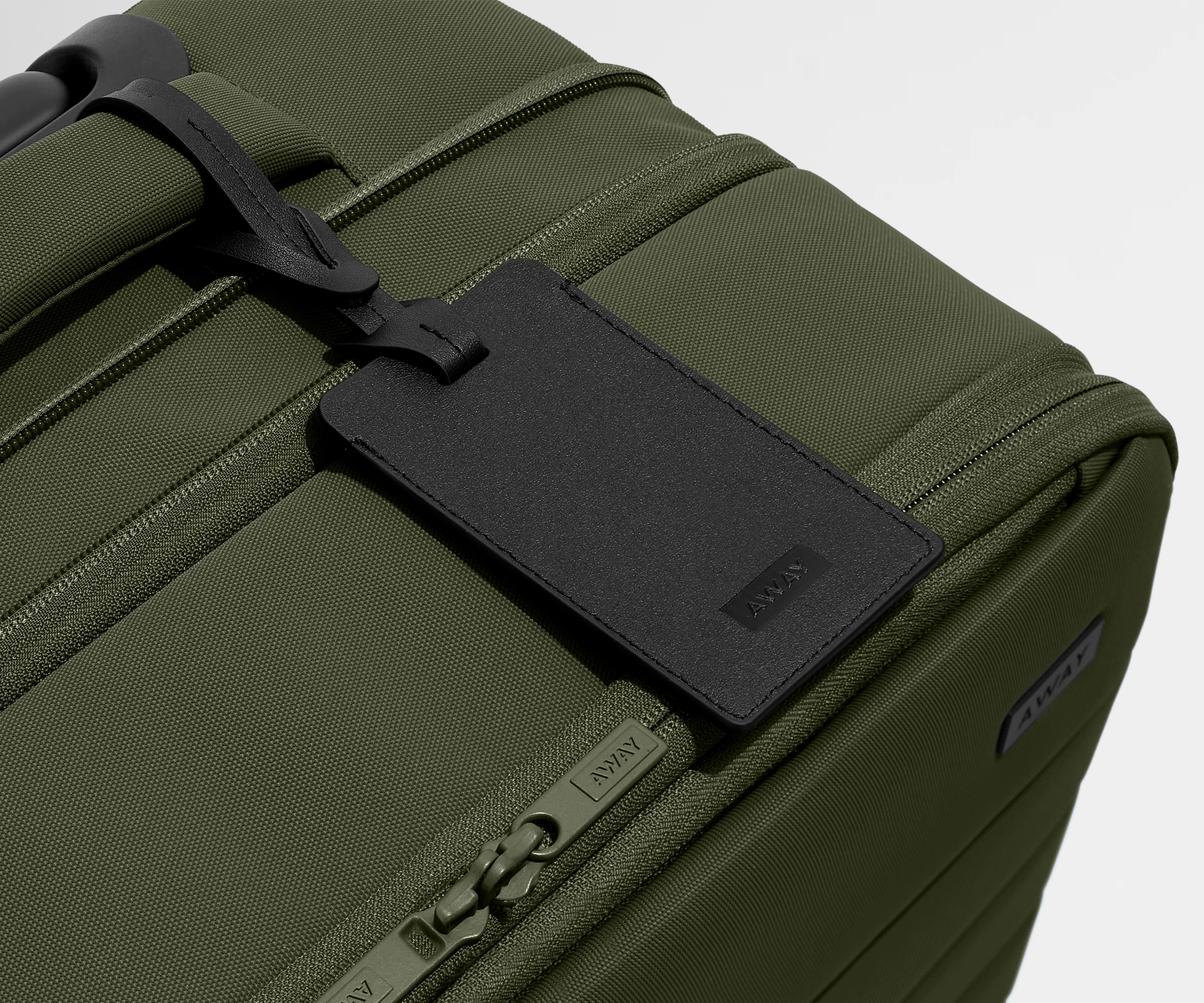 Softside Large in Olive Green - Image 10