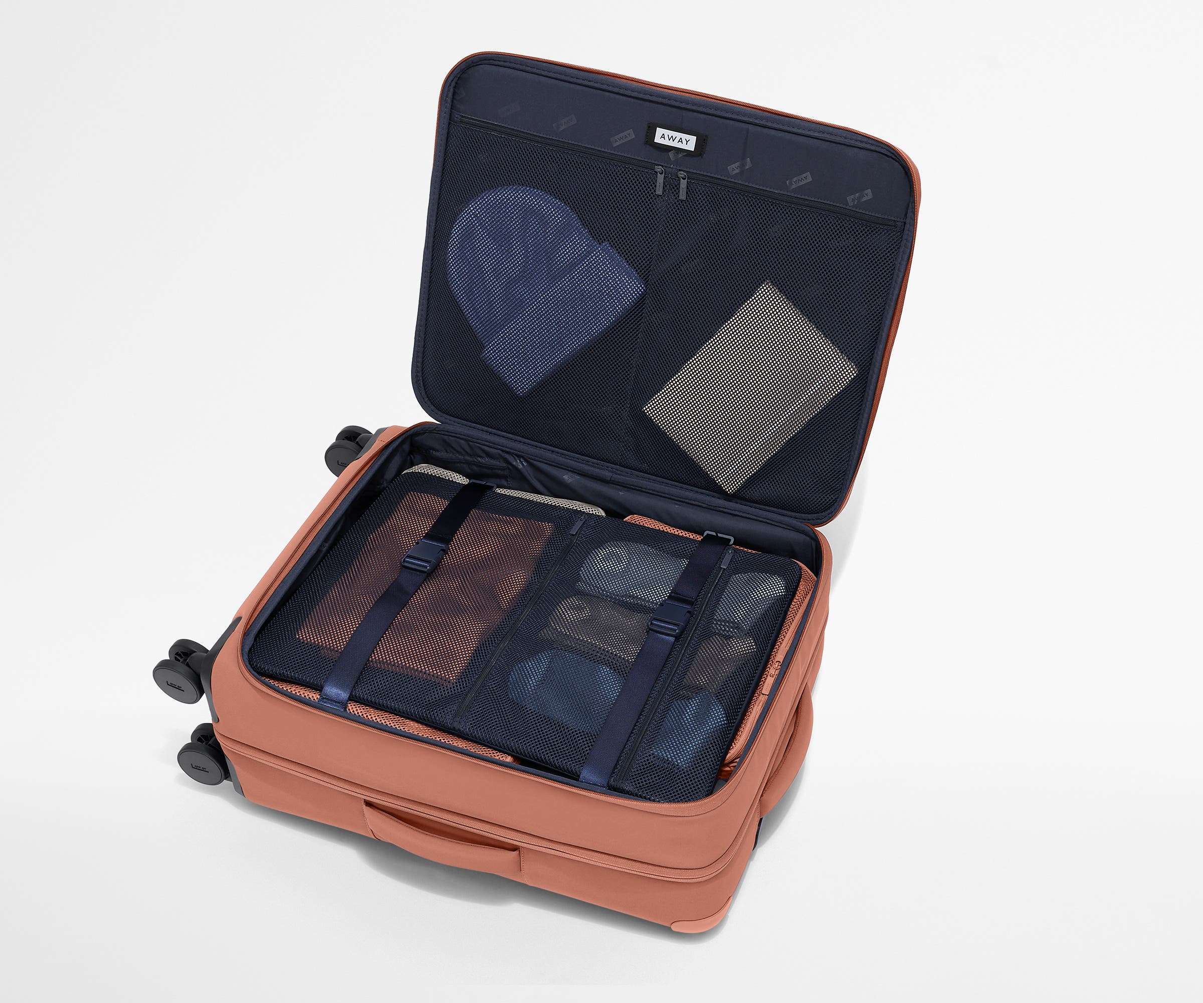 Softside Medium in Clay Pink - Image 5