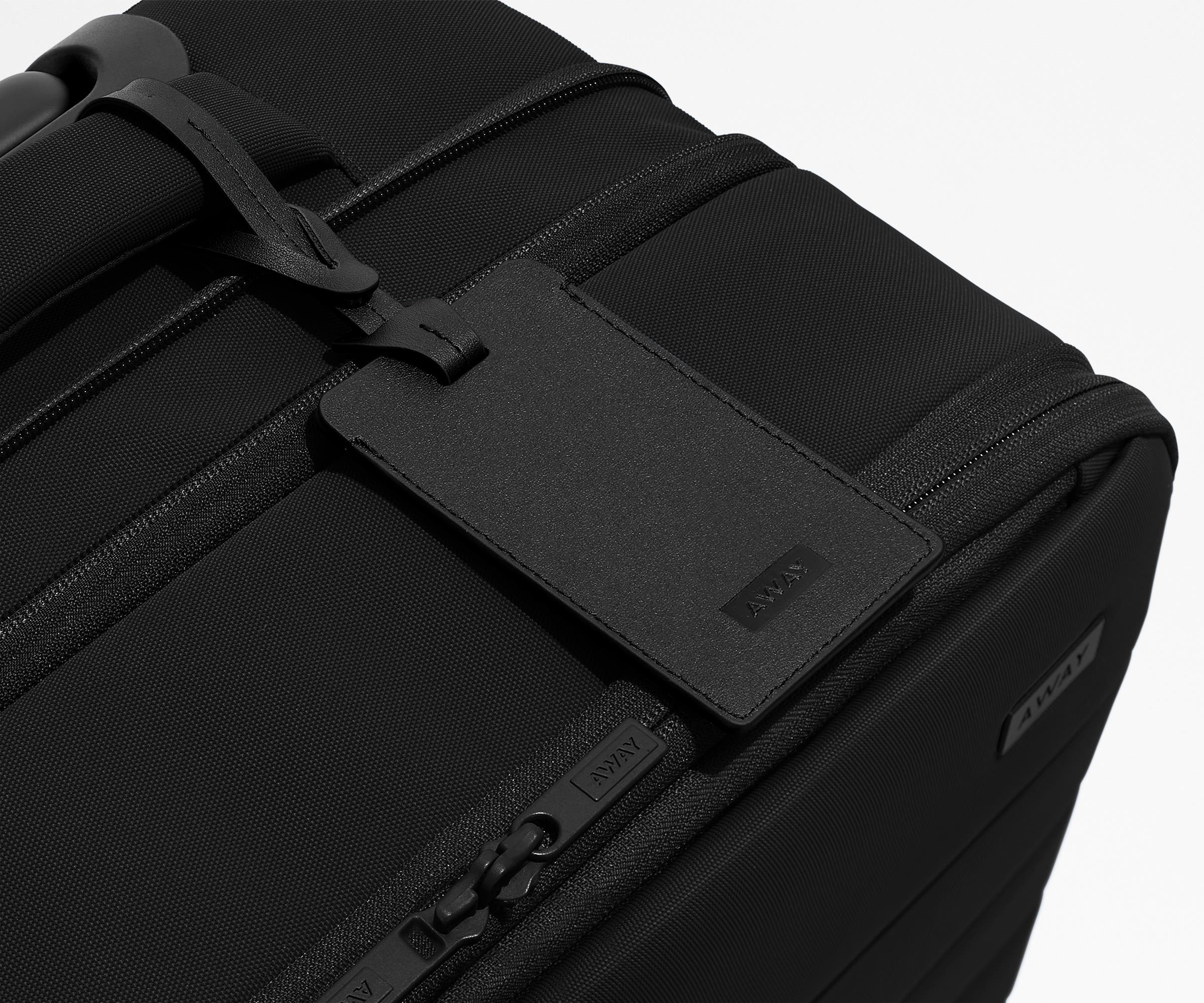 Softside Medium in Jet Black - Image 11