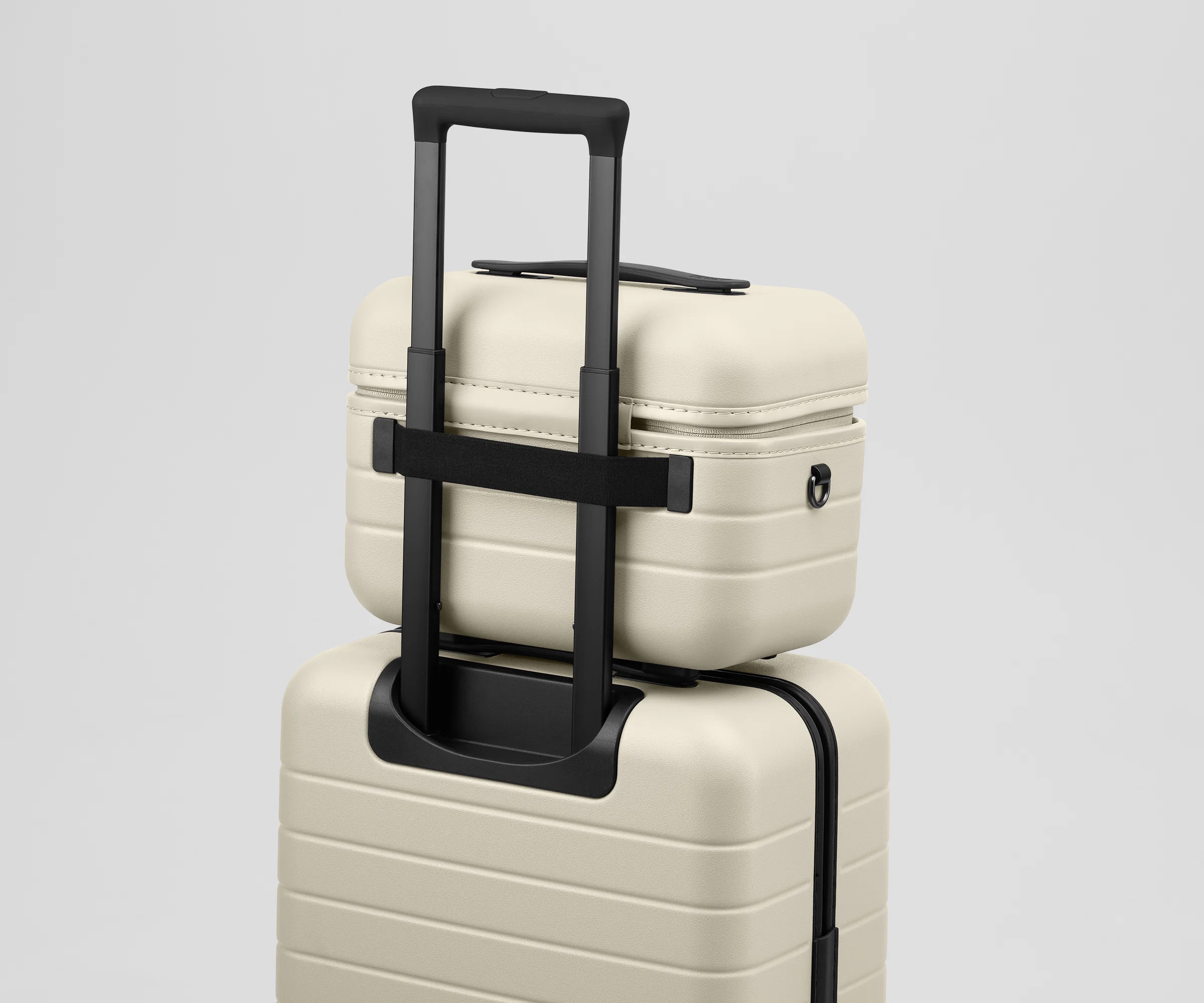 The Train Case in Salt White - Image 9