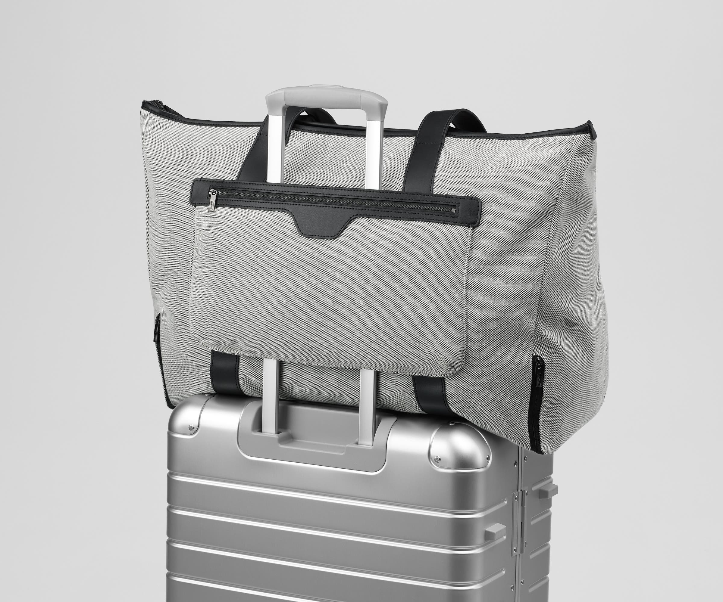 Transit Canvas Tote in Transit Canvas Black - Image 7